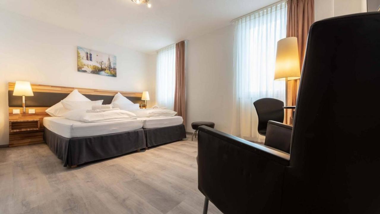 Hotel In Laisen Reutlingen Dış mekan fotoğraf